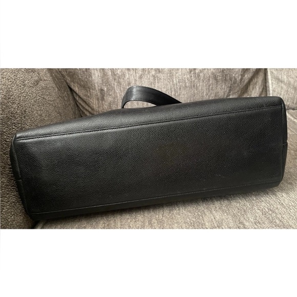 Chanel large CC tote bag caviar leather - Picture 5 of 11